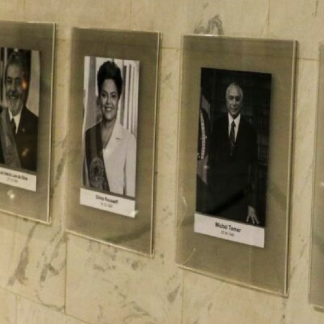 Galeria de ex-presidentes da República é restaurada no Palácio do Planalto