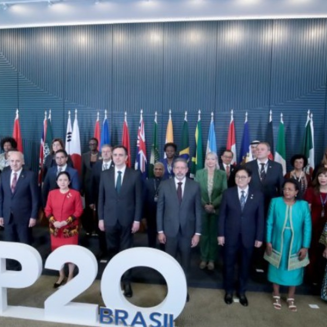 Declaração final da 10ª Cúpula de Presidentes dos Parlamentos do G20 reforça compromisso contra fome e pobreza