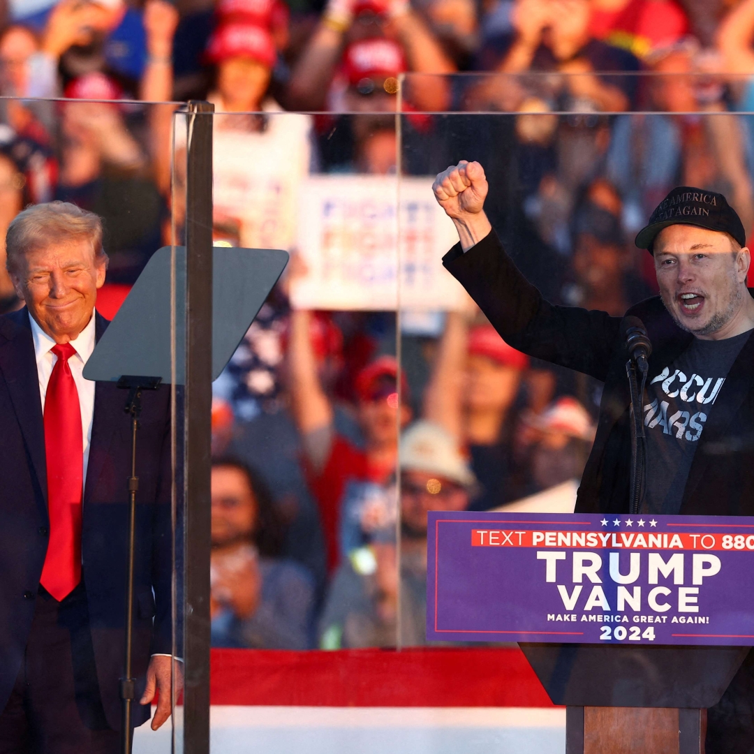 Donald Trump conversa com presidente da Ucrânia com Elon Musk presente