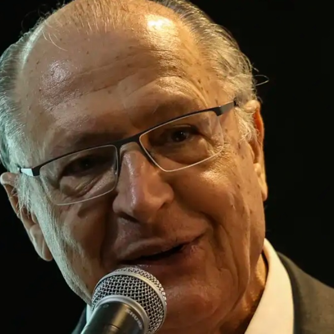 Governo adotará política fiscal rigorosa, diz Alckmin