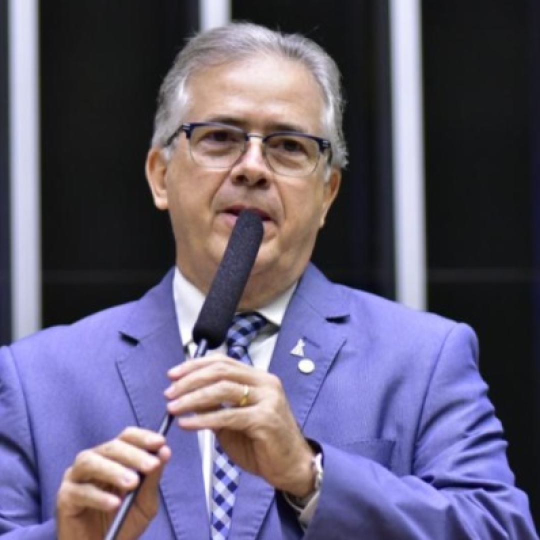 Proposta de fim da escala 6x1 gera preocupação entre parlamentares empresariais