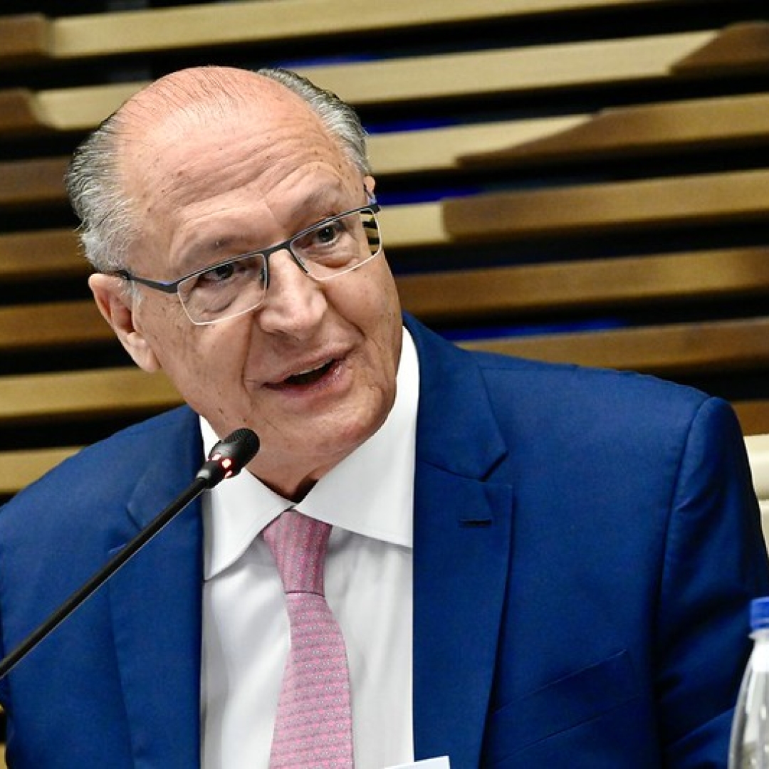 Vice-presidente Geraldo Alckmin defende debate sobre redução da jornada de trabalho 6x1