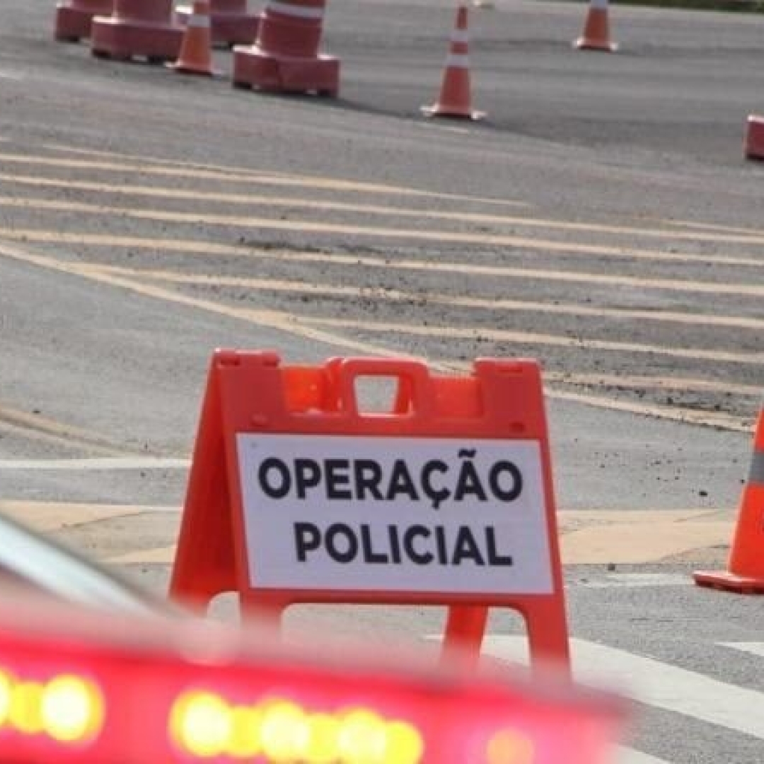 PRF e BPRv intensificam fiscalização em rodovias no feriadão