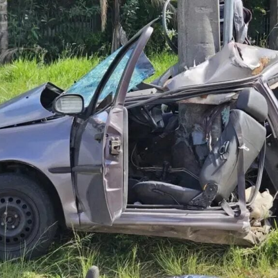 Homem morre em acidente de carro no bairro CIC, em Curitiba