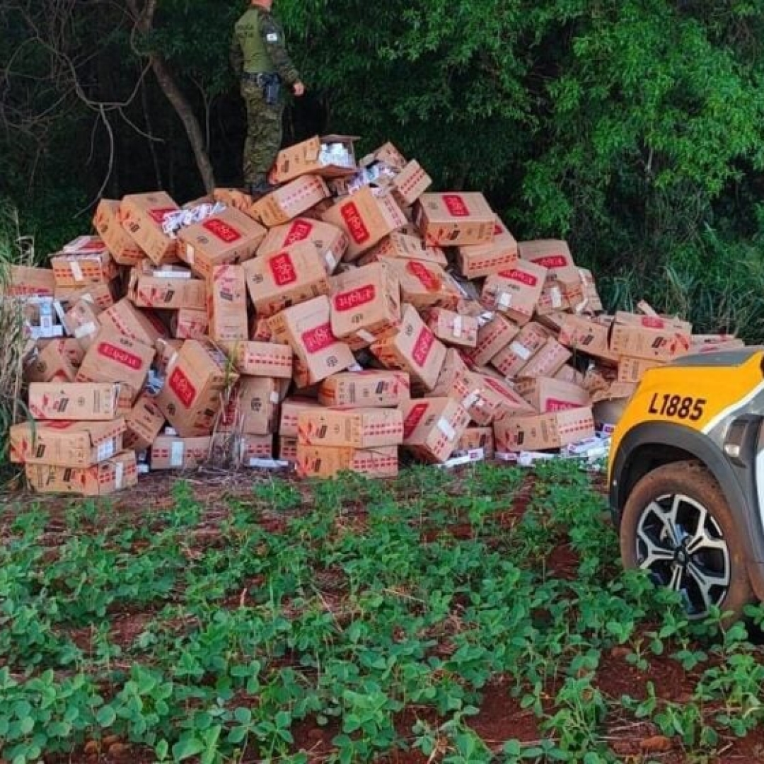 Polícia Ambiental apreende carga de cigarros contrabandeados do Paraguai