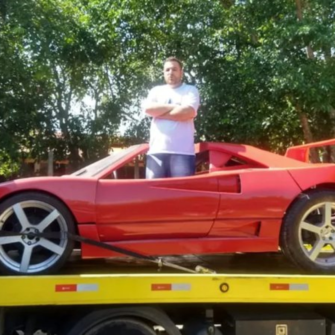 Dentista de SP é processado pela Ferrari por criar réplica de carro raro