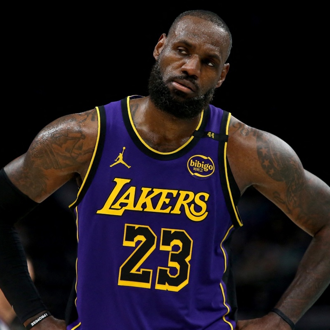 LeBron James anuncia pausa nas redes sociais