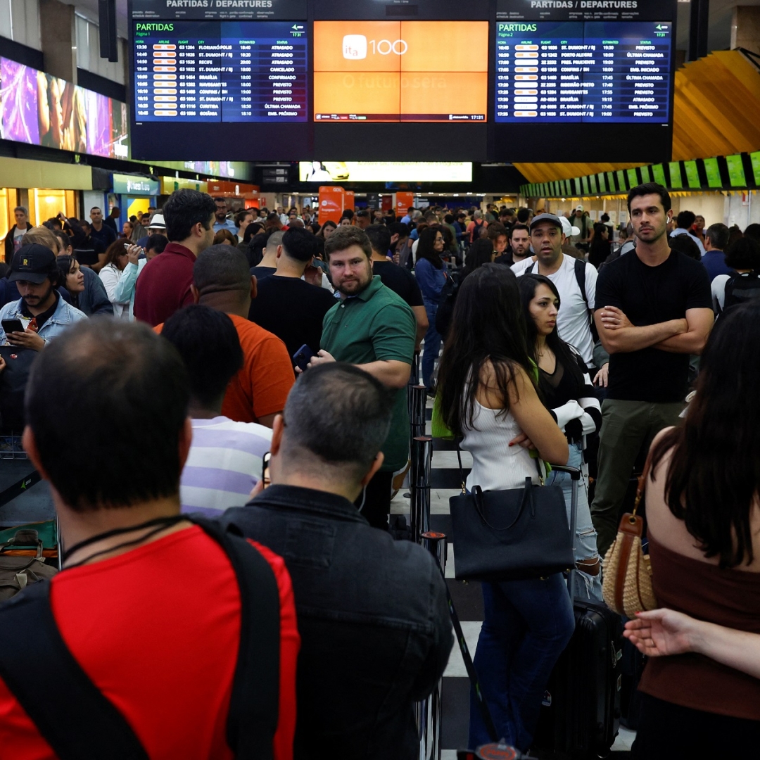 Chuvas causam caos no Aeroporto de Congonhas em São Paulo