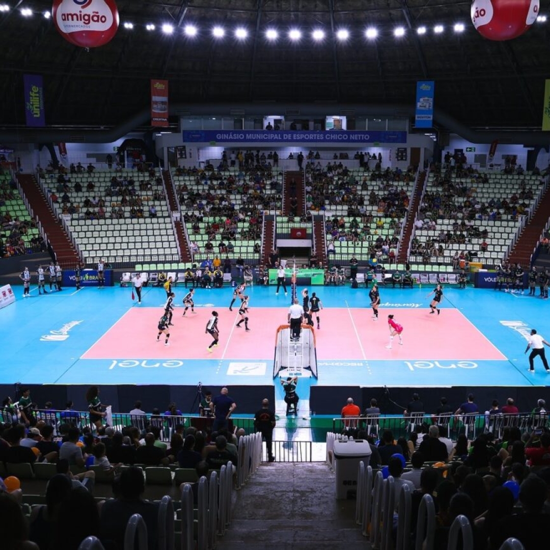 Unilife Maringá enfrenta Brusque na Superliga Feminina de Vôlei