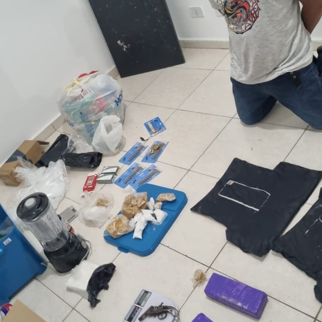 Polícia descobre depósito de drogas em Sarandi