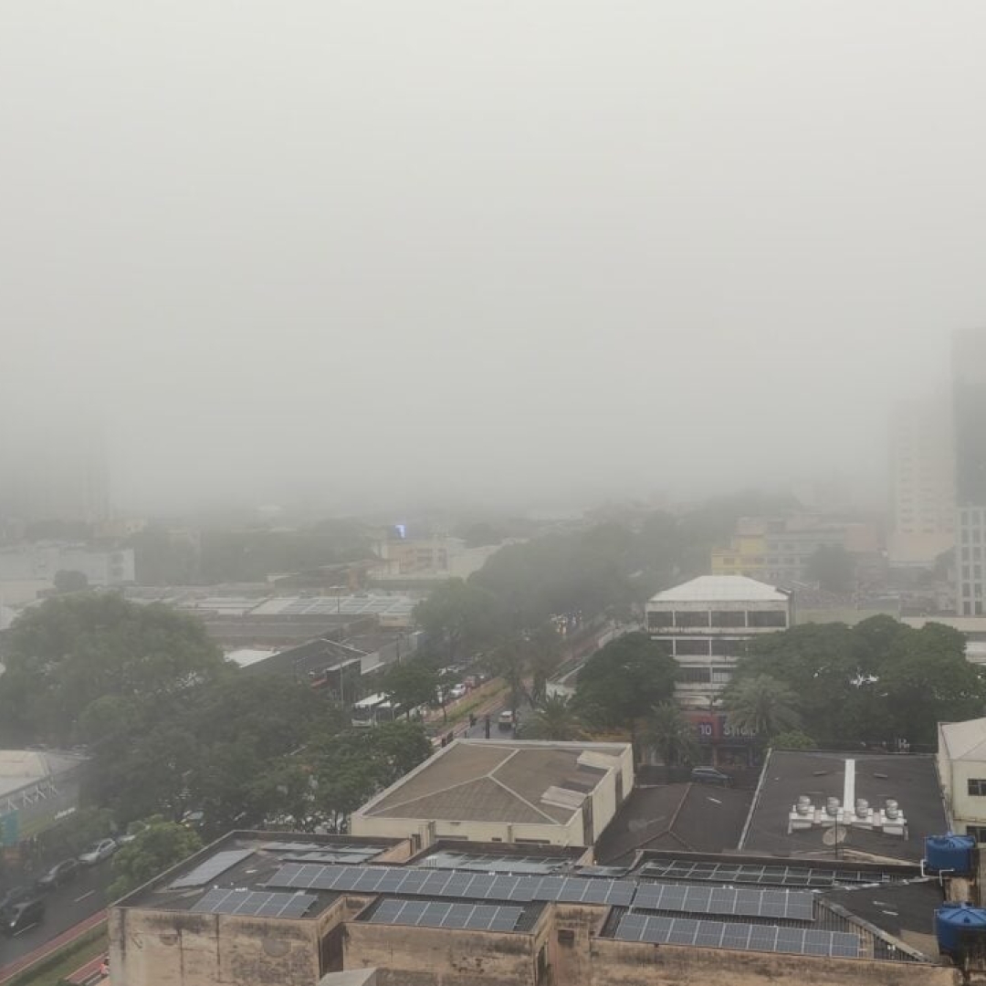 Alerta amarelo de tempestade em três estados brasileiros