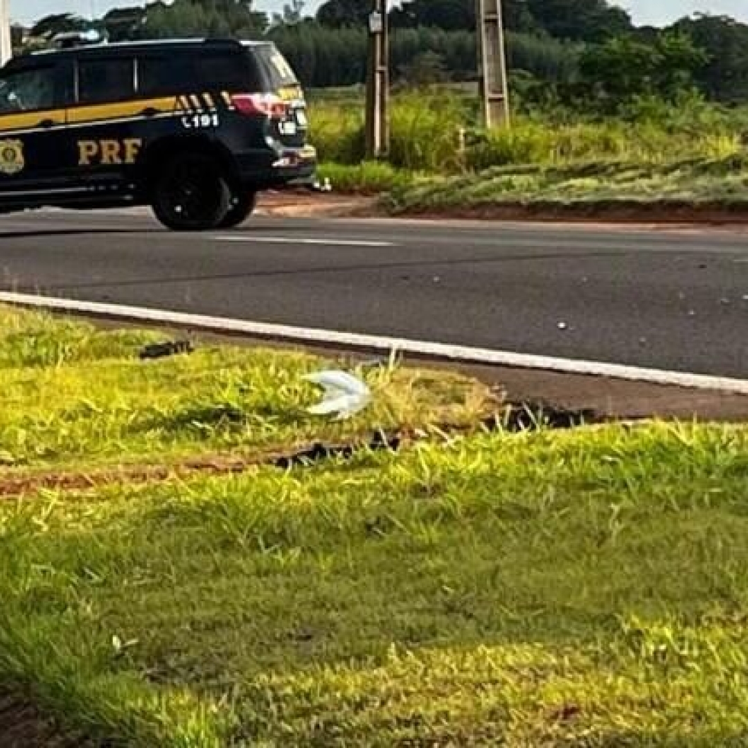 Ciclista morre atropelado na BR-376 em Nova Esperança