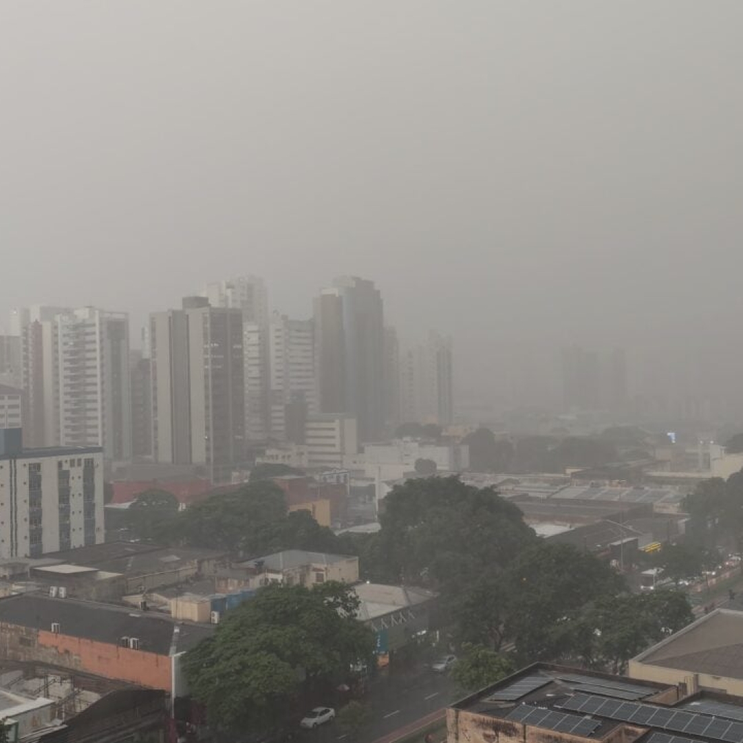 Terça-feira com chuva no Paraná