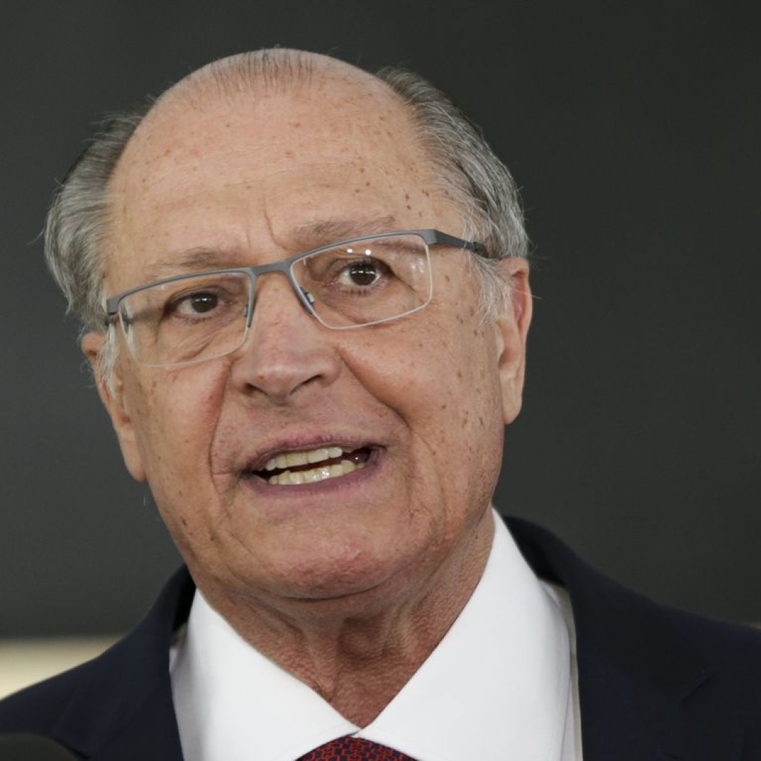 Vice-presidente Alckmin minimiza alta do dólar e fala sobre inflação