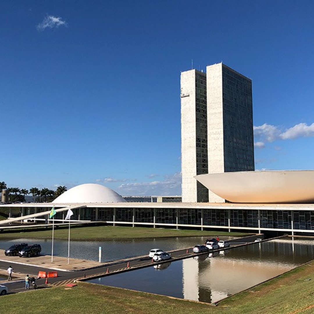 Governo busca reduzir atritos para acelerar tramitação de PEC do corte de gastos