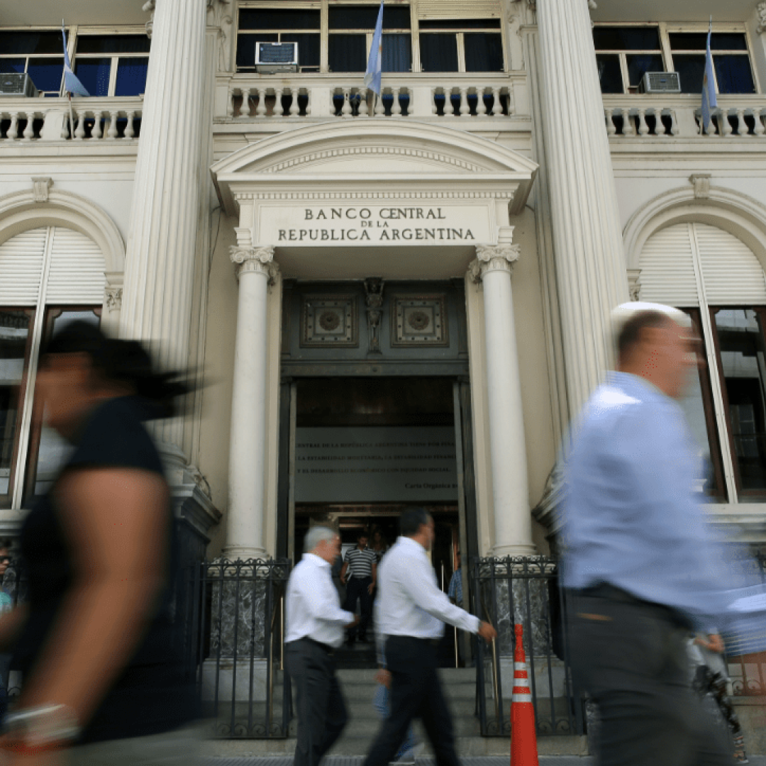 Banco Central da Argentina corta taxa de juros pela oitava vez