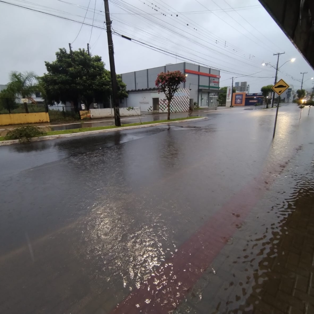 Chuvas intensas afetam Santa Catarina e Paraná