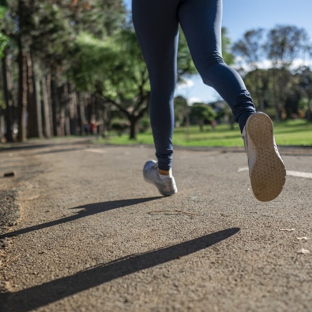 4 dicas para queimar gordura abdominal na caminhada