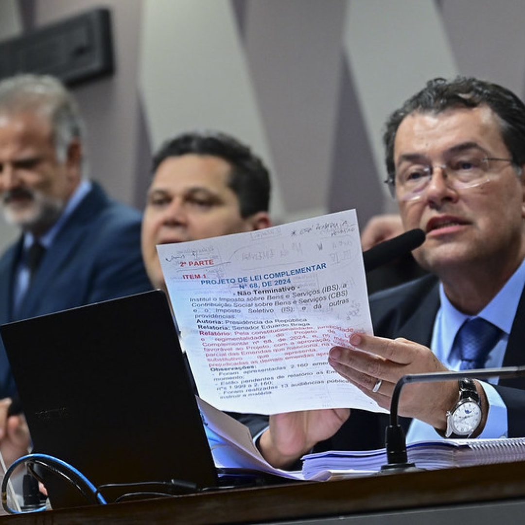 Senado aprova texto-base da regulamentação da Reforma Tributária