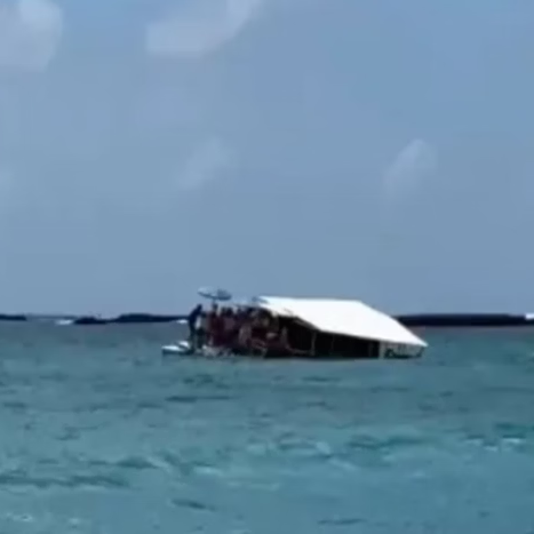 Naufrágio de catamarã em Maragogi, Alagoas