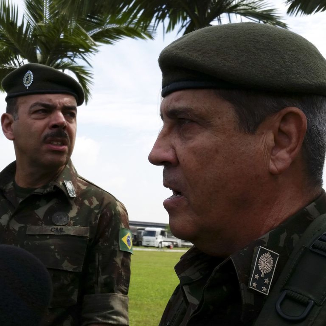 General Walter Souza Braga Netto é peça-chave em inquérito sobre planejamento de golpe