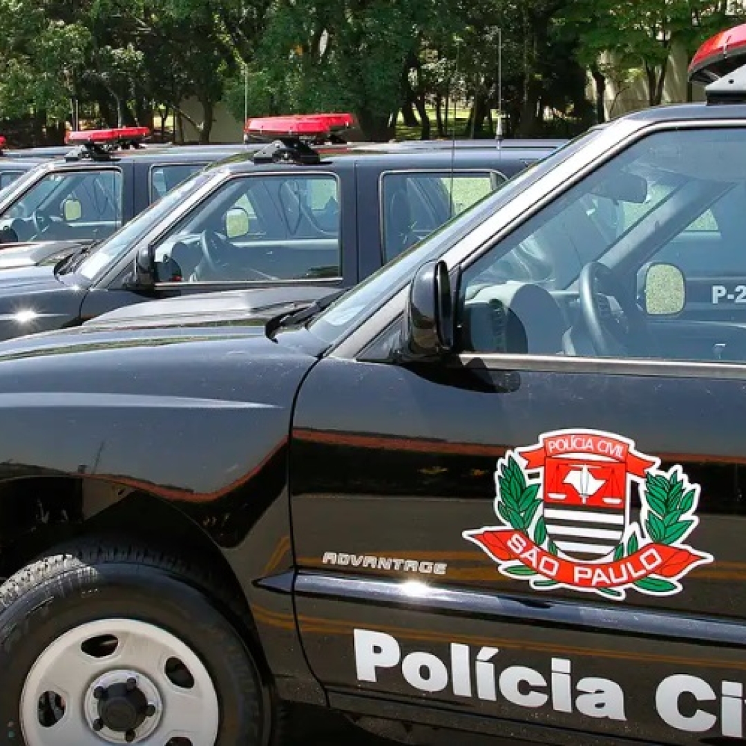 Operação da PF prende delegado e policiais civis suspeitos de colaborar com PCC em São Paulo