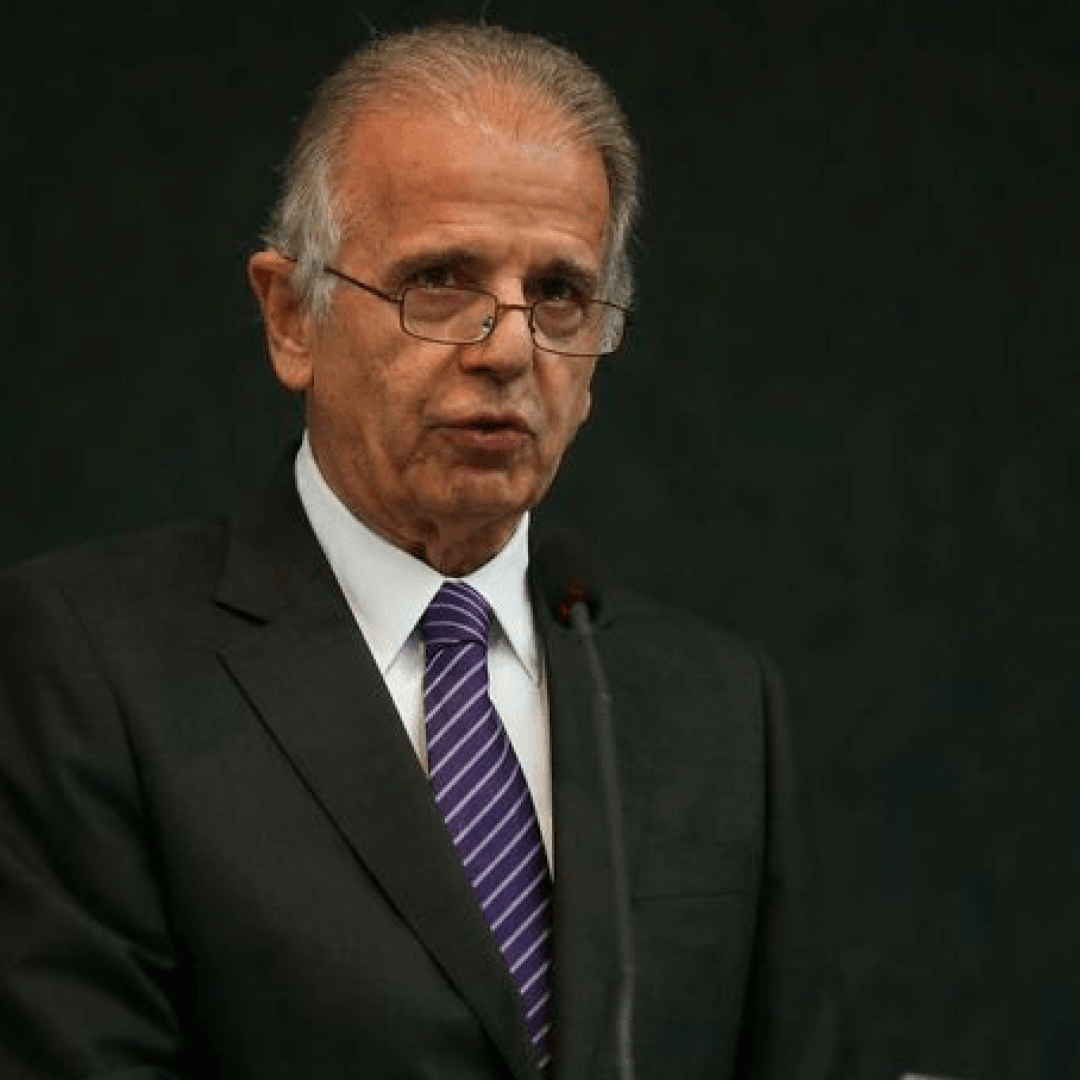 Ministro da Defesa avalia que projeto de lei sobre aposentadoria militar tem boa chance de aprovação