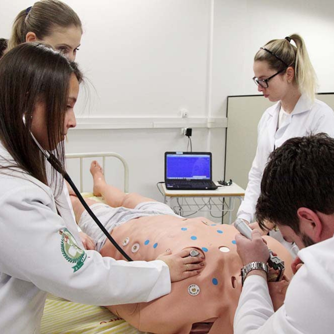 Governo do Paraná investe em inovação para cursos de Medicina