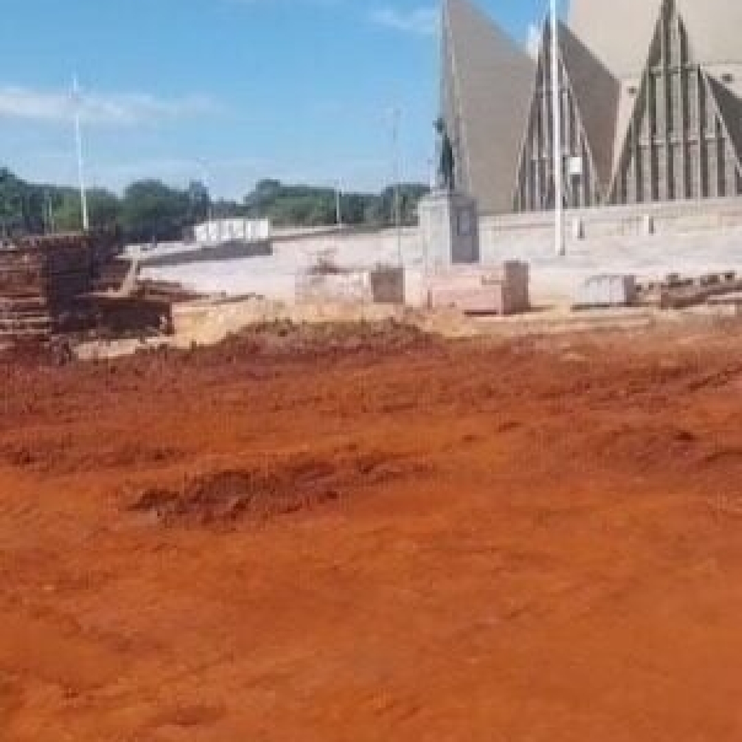 Obra do Eixo Monumental em Maringá segue cronograma