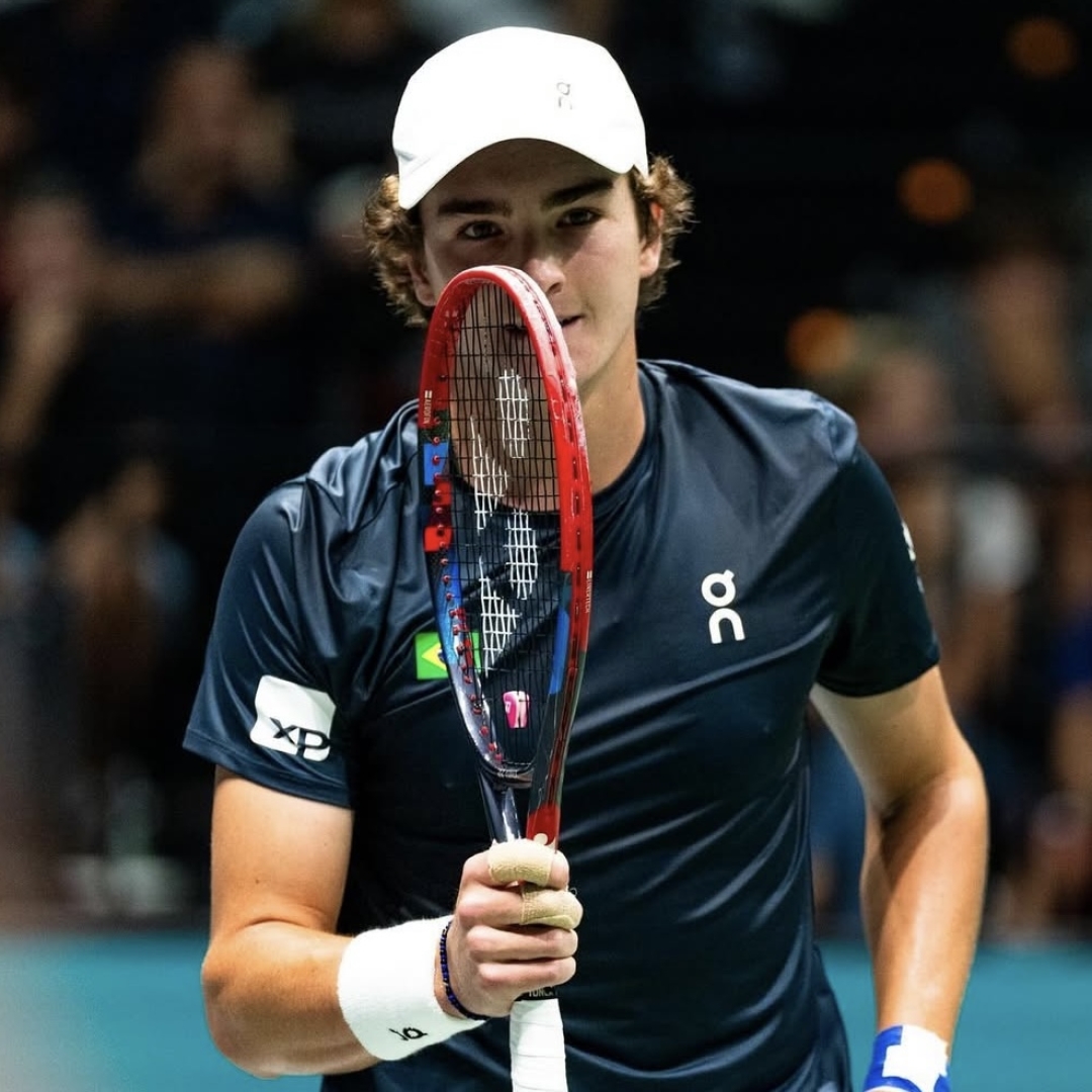 Jovem tenista carioca João Fonseca é o primeiro sul-americano a vencer o título Next Gen ATP Finals