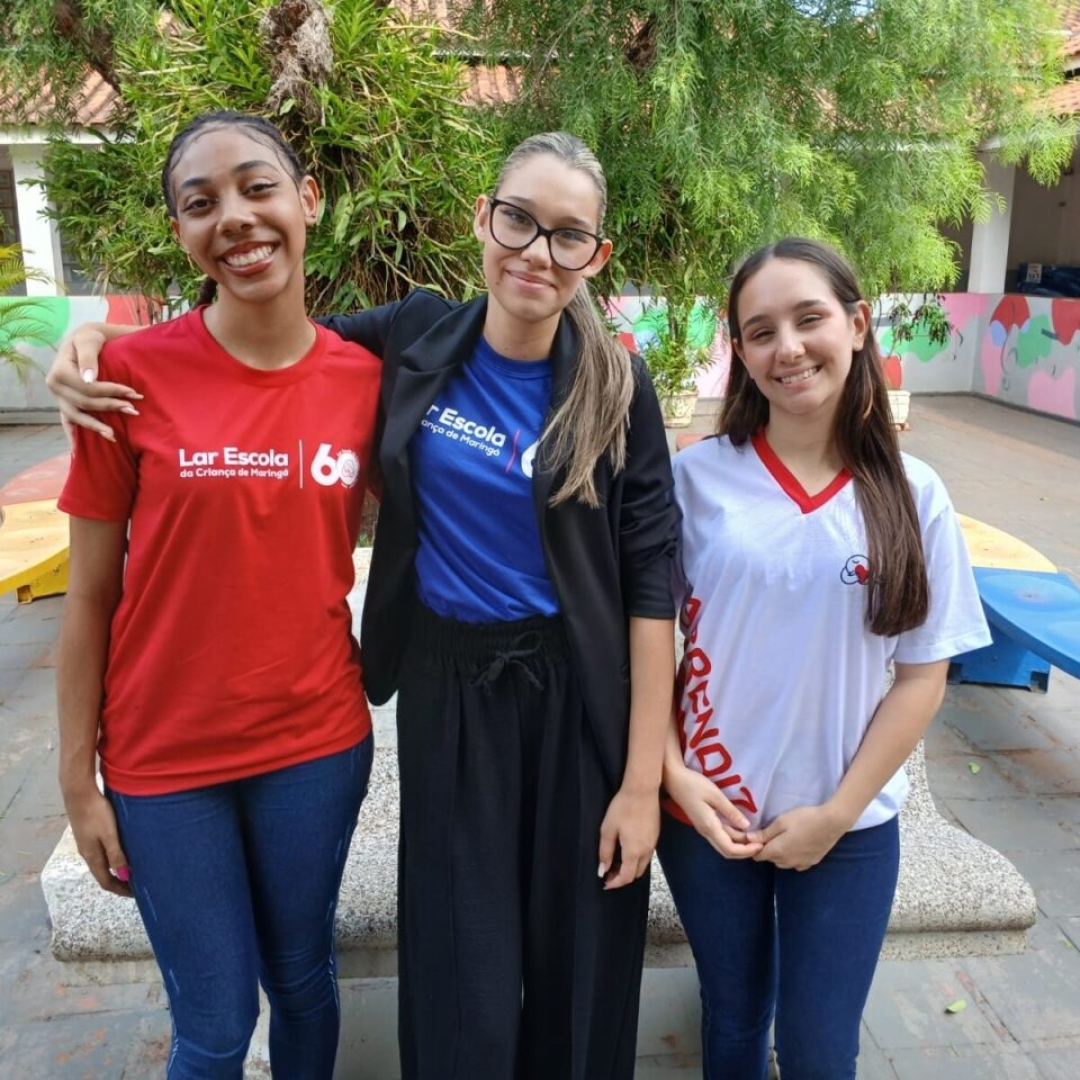 Jovens do Lar Escola de Maringá compartilham histórias e desejam um feliz Natal