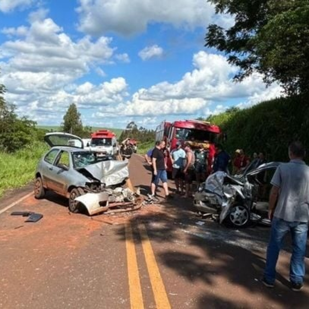 Acidente grave na PR-559 deixa cinco feridos no Paraná