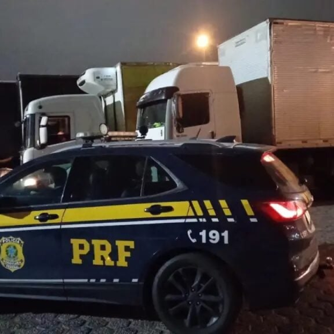 PRF flagra caminhoneiro sem dormir por mais de 24 horas