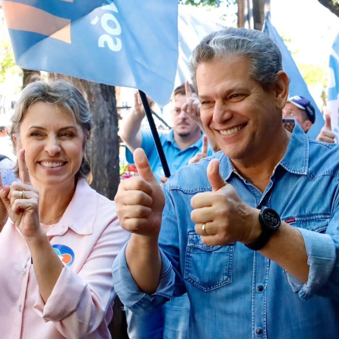 Silvio Barros e Sandra Jacovós tomam posse como prefeito e vice-prefeita de Maringá