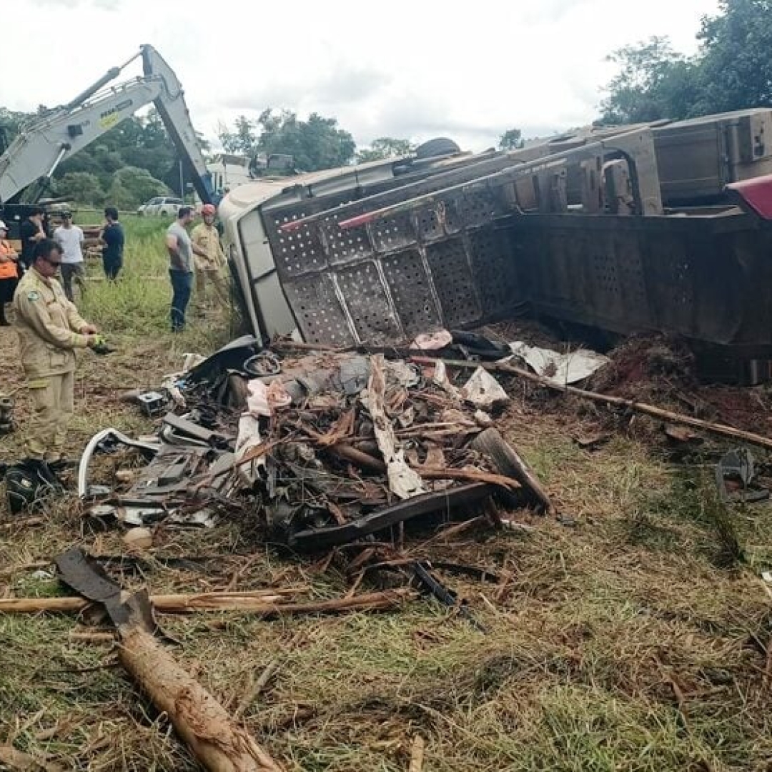 Grave acidente na PR-340 deixa três mortos