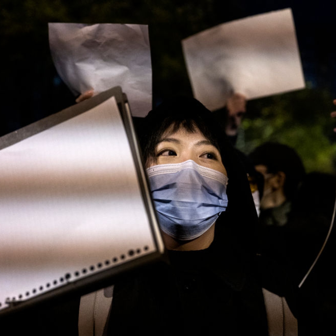 Cineasta chinês é preso por documentário sobre protestos da Covid-19