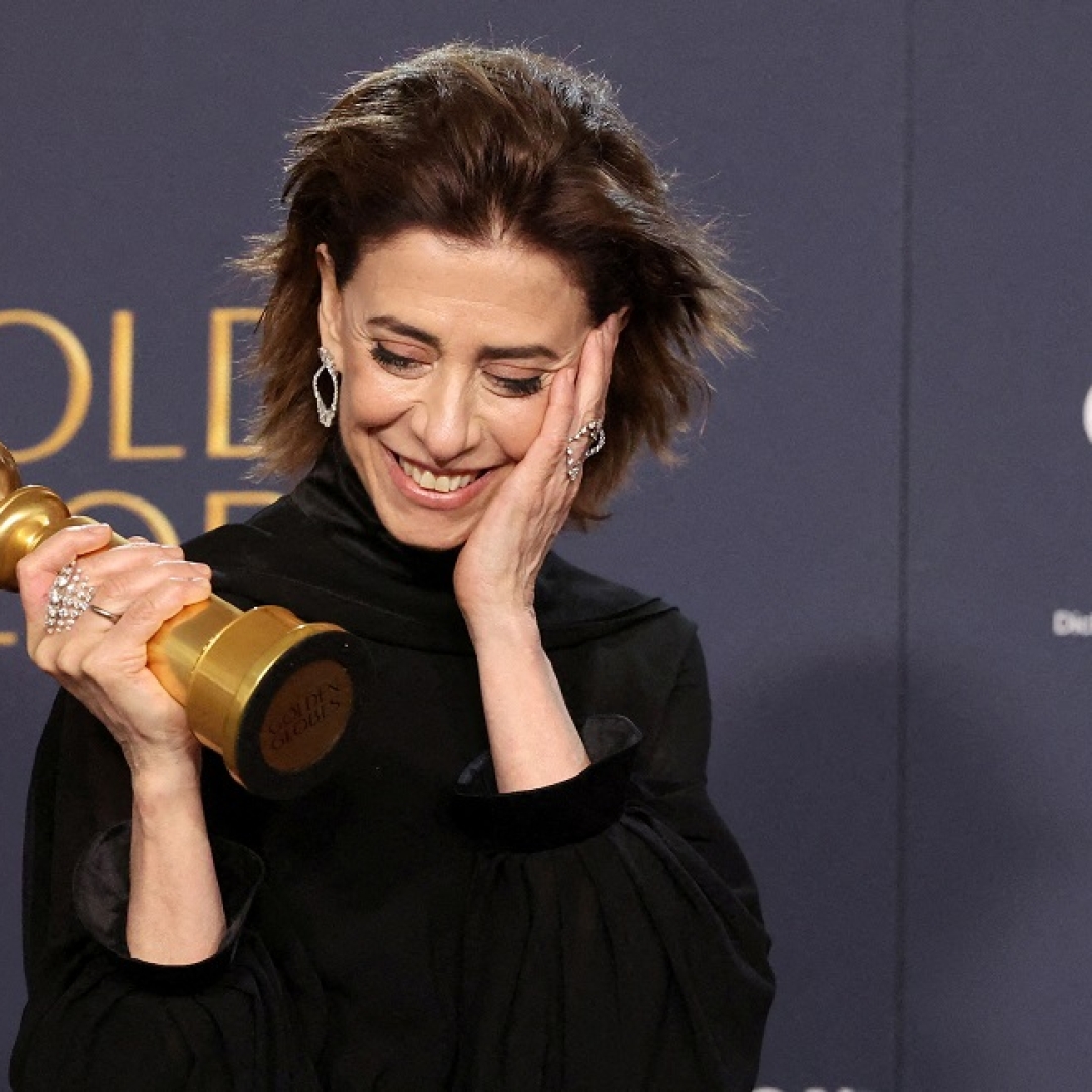 Fernanda Torres ganha Globo de Ouro de melhor atriz de drama