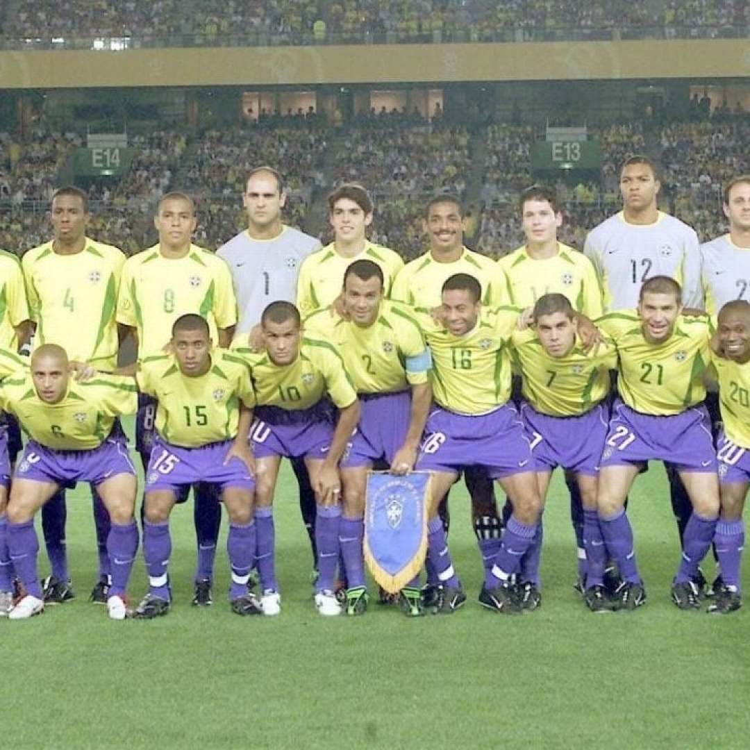 Roberto Carlos dorme no CT do Real Madrid durante divórcio