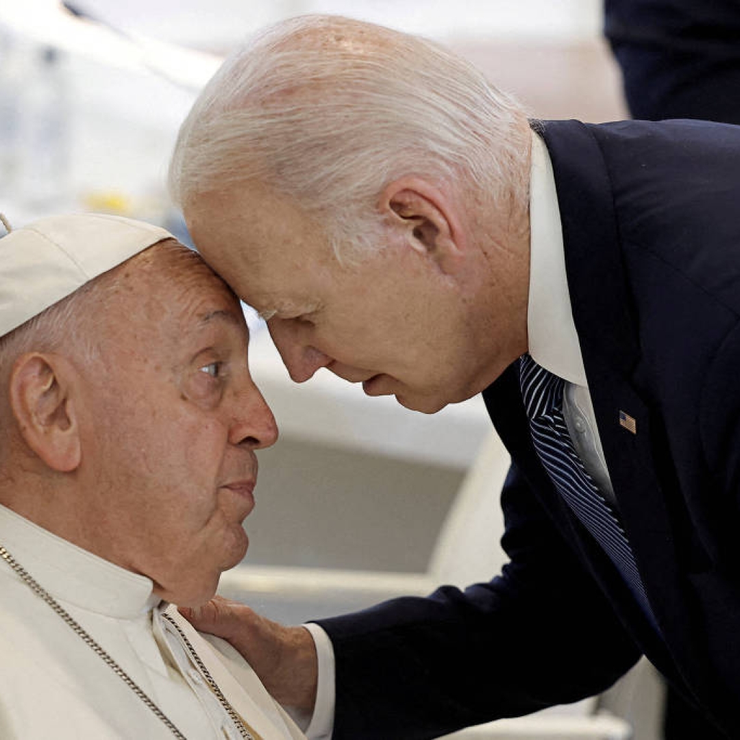 Joe Biden concede Medalha Presidencial da Liberdade ao papa Francisco