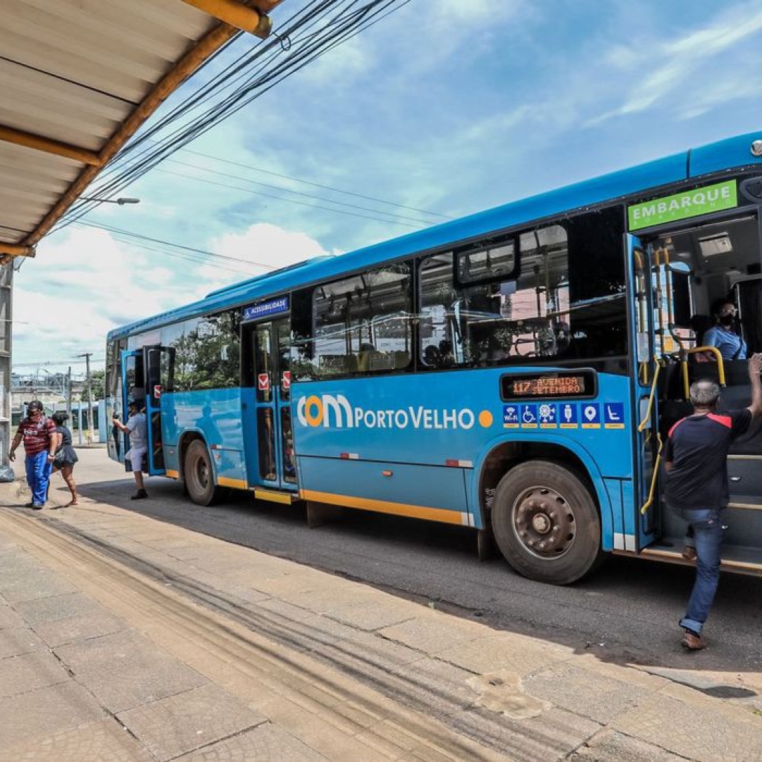 Transporte coletivo de Porto Velho volta a operar parcialmente após onda de crimes