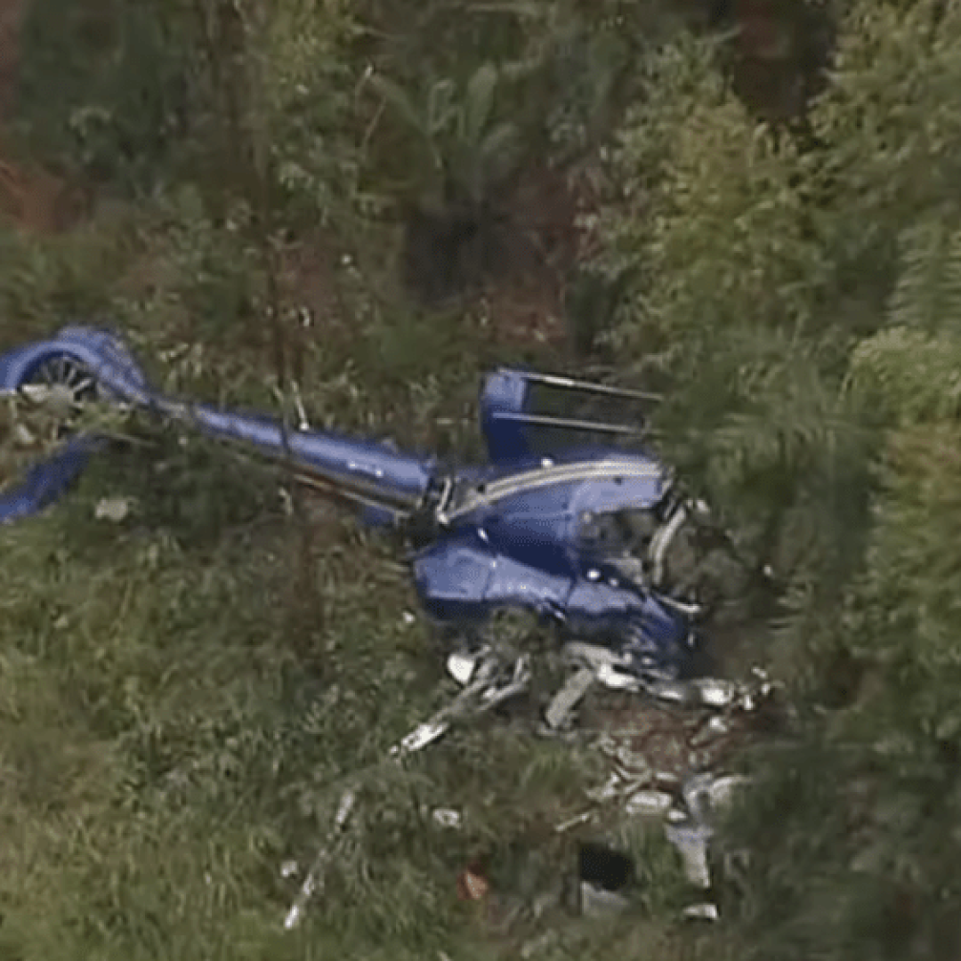 Queda de helicóptero em Caieiras