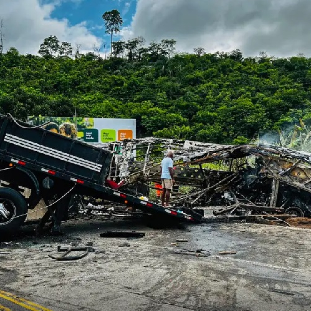 Motorista de carreta envolvida em acidente com 39 mortos é preso