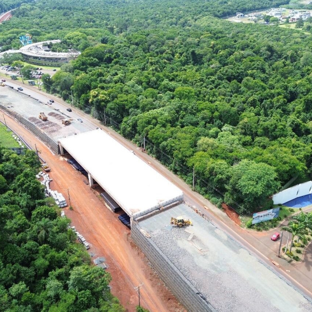 Duplicação da Rodovia das Cataratas em Foz do Iguaçu chega a 42,4% de execução