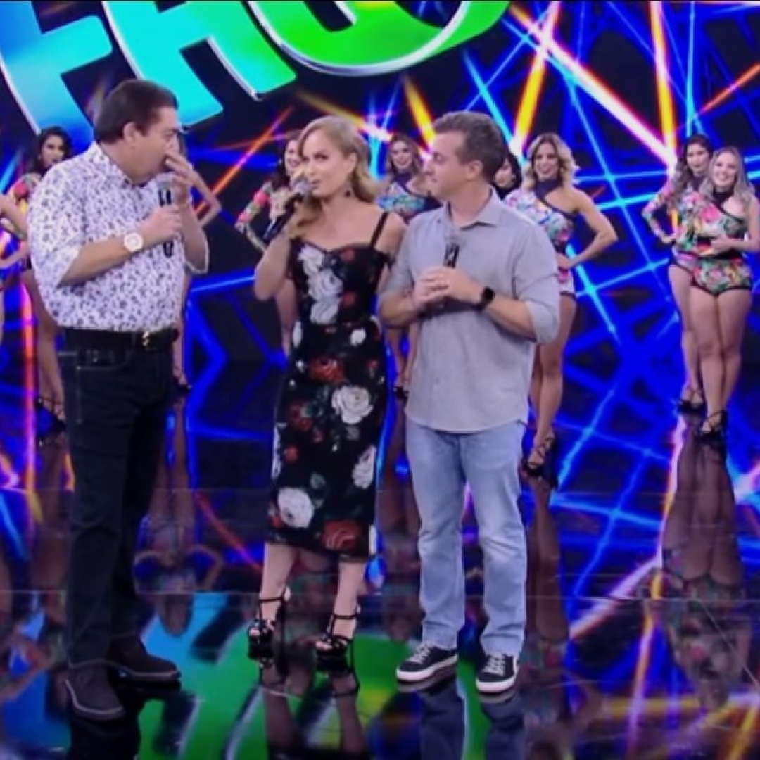 Apresentador Faustão é internado em São Paulo