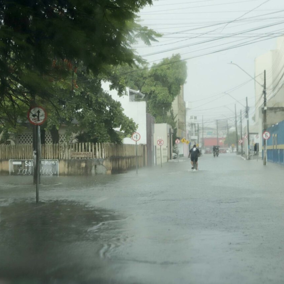 Alerta de Tempestade para 272 Cidades do Paraná