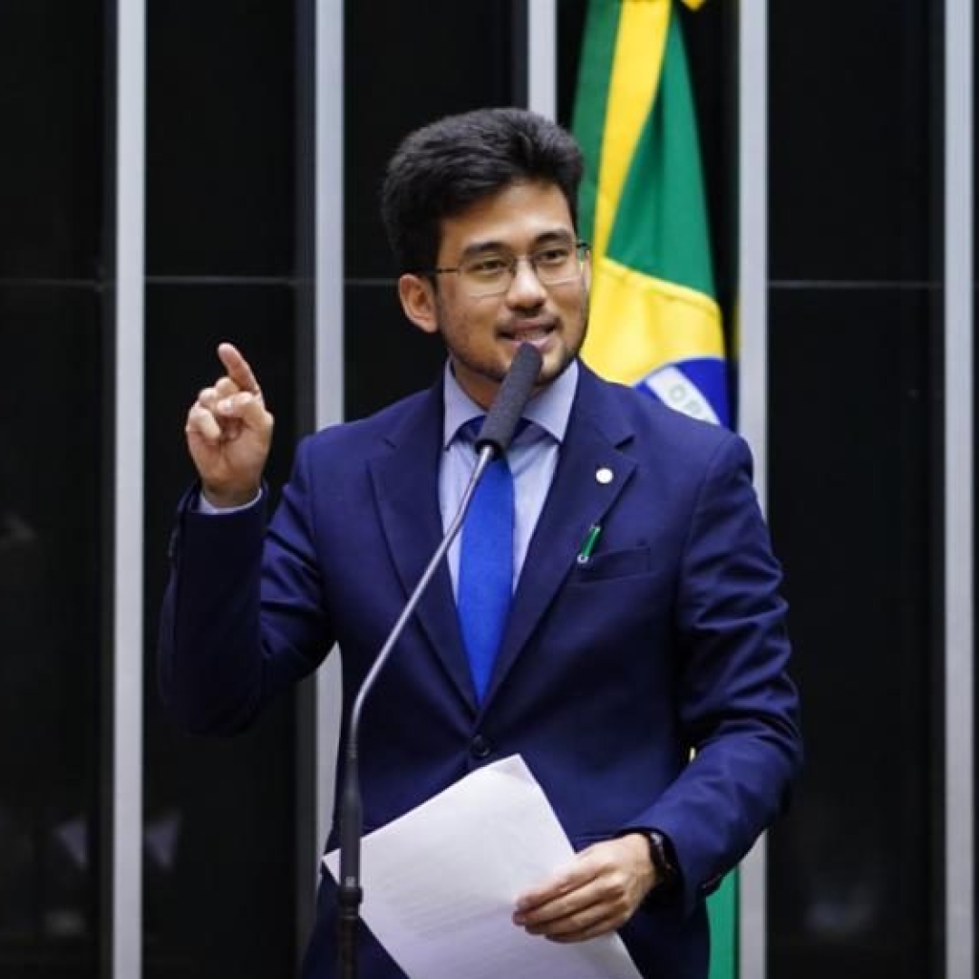 Deputado Kim Kataguiri faz denúncia contra Lula e ministra da Cultura por pressão eleitoral