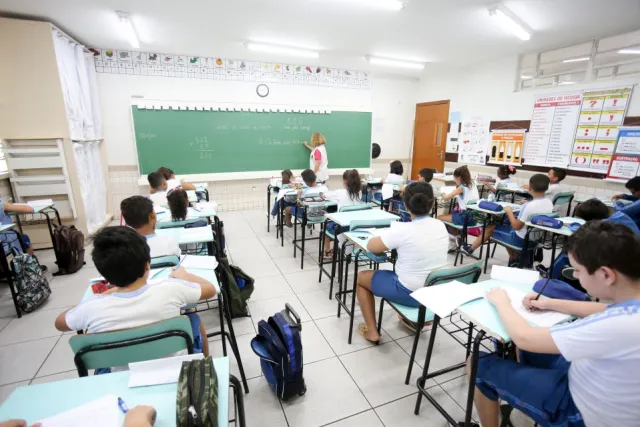 Mães pedem mais vagas de período integral em escolas de Maringá