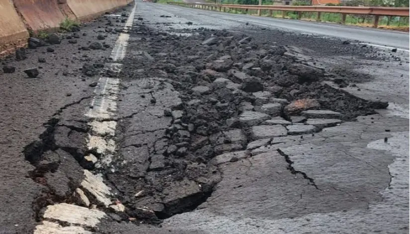 Trecho da BR-376 é interditado devido a chuvas em Maringá