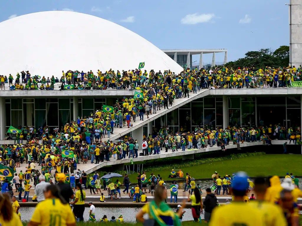 Foragido da Justiça brasileira é detido na Argentina