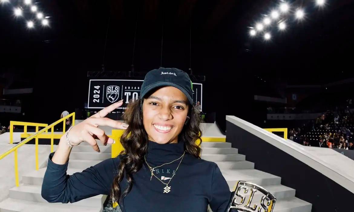 Rayssa Leal conquista título da SLS em Tóquio